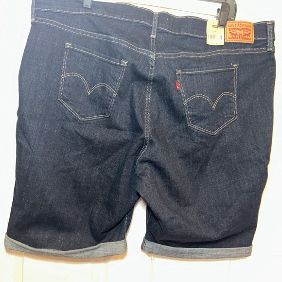 NWT Levi's Trendy Plus Size Classic Bermuda Shorts Women's 22W Royal Rinse Denim - Picture 1 of 8